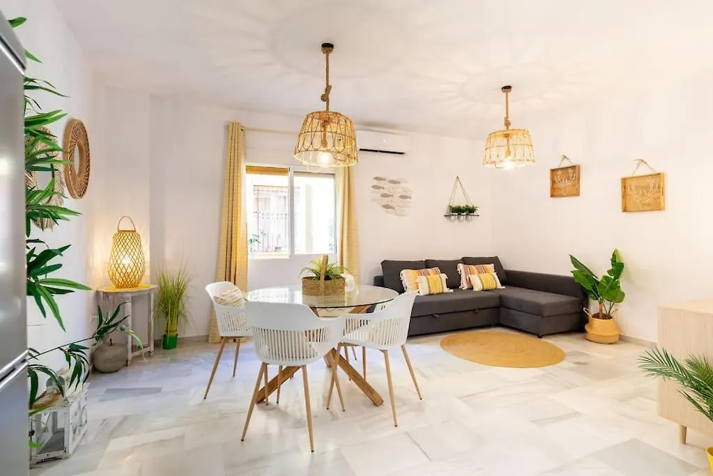Mathew Cozy Apartment Malaga