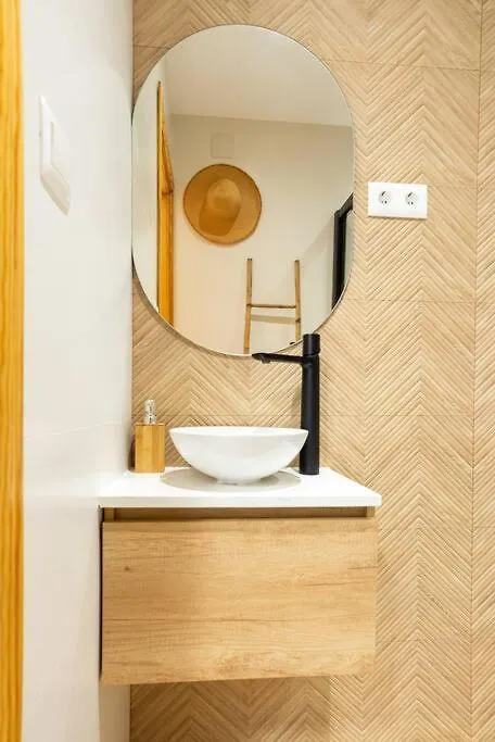 Mathew Cozy Apartment Malaga