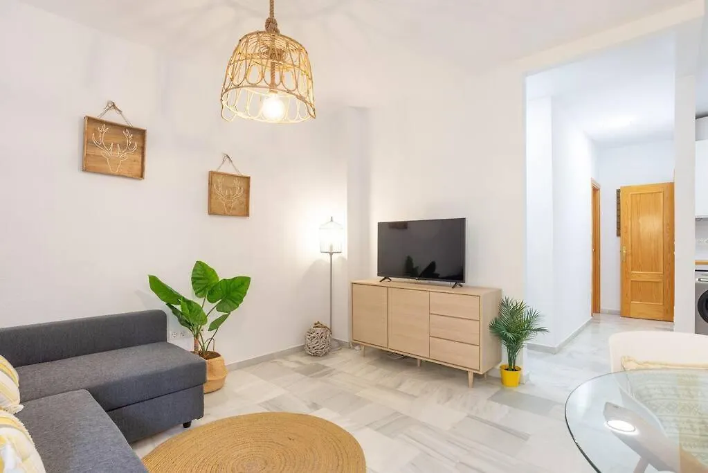 Mathew Cozy Apartment Malaga